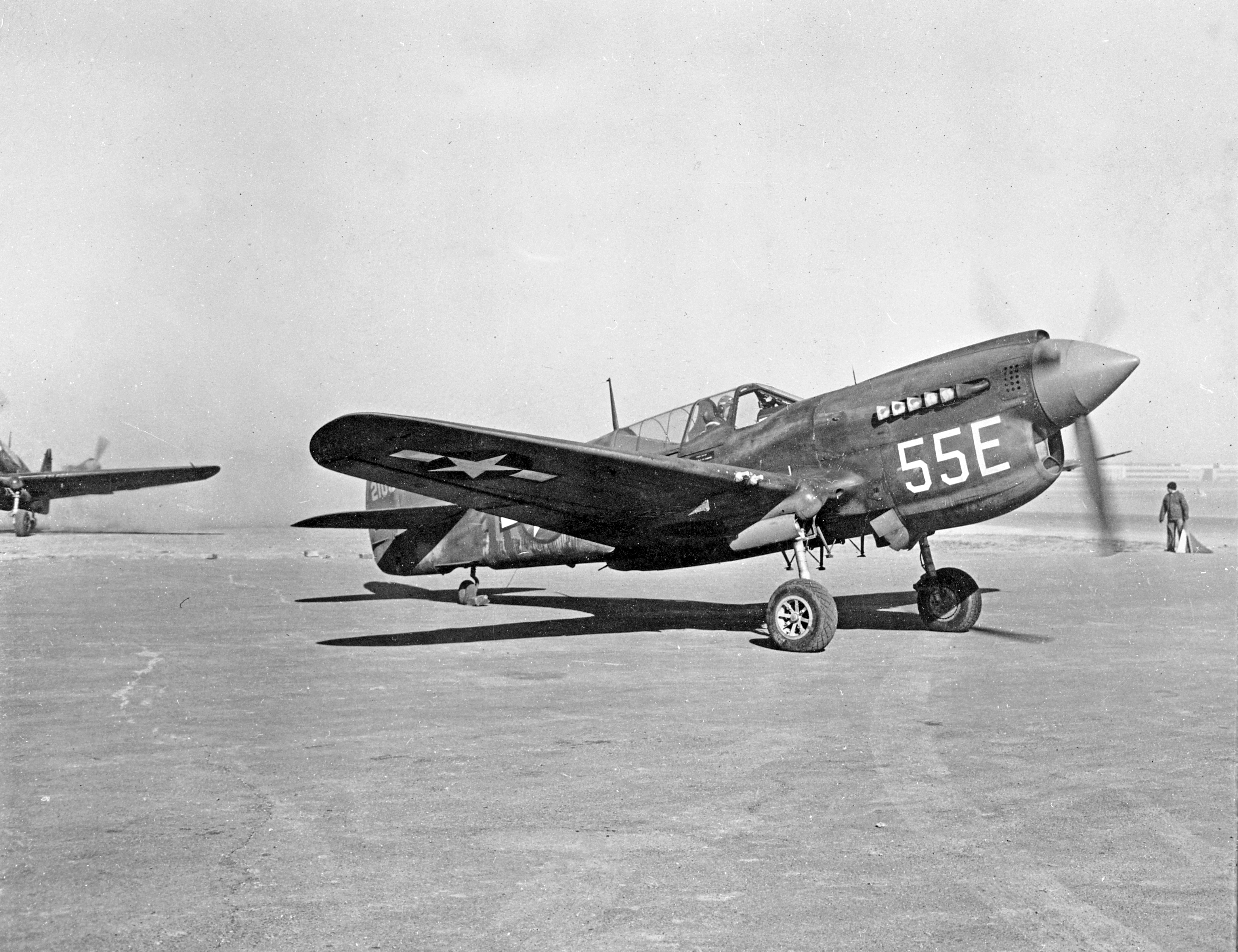 P-40N_55E.jpg